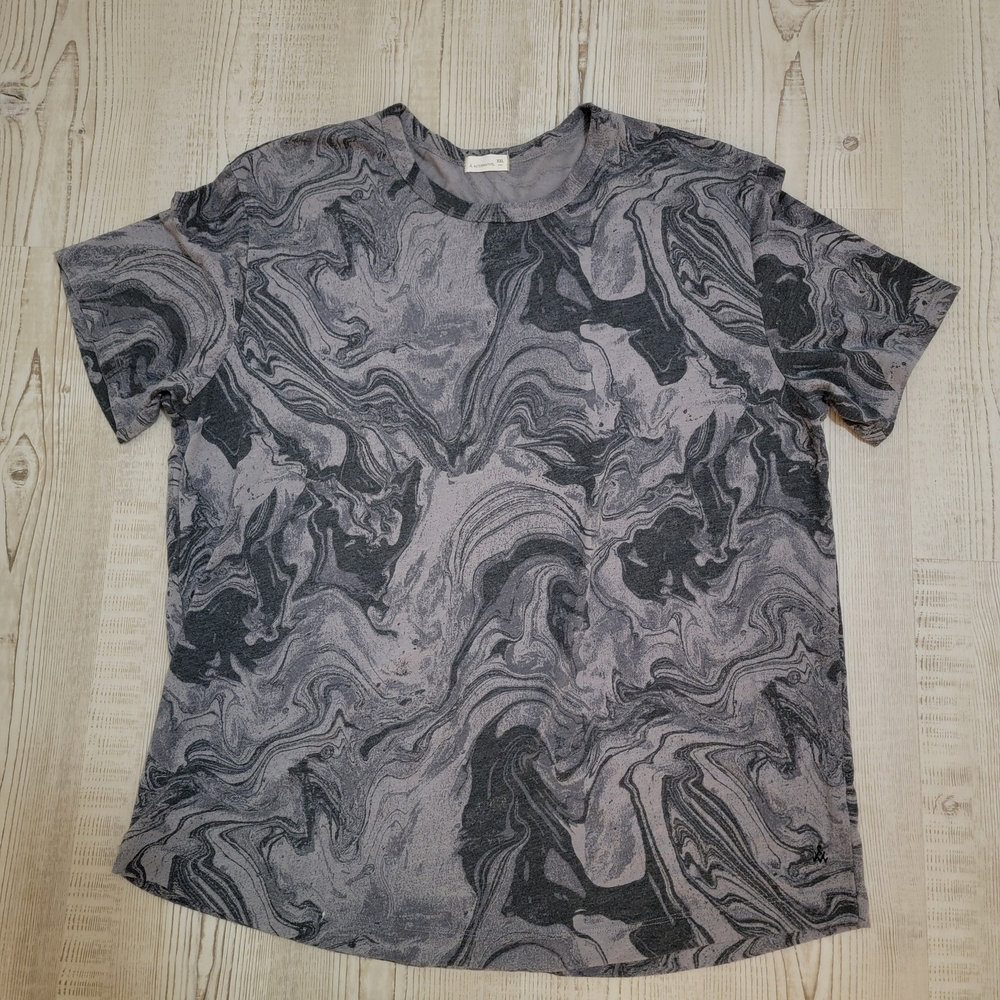 Alternative Gray and Black Marble Patterned T-Shirt